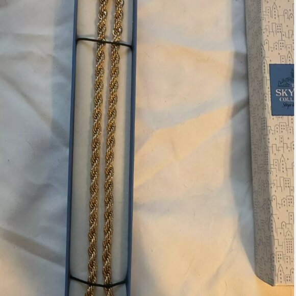 SkyLine Jewelry, Plum & Gold Tone Rope Chain Necklace - Picture 4 of 6